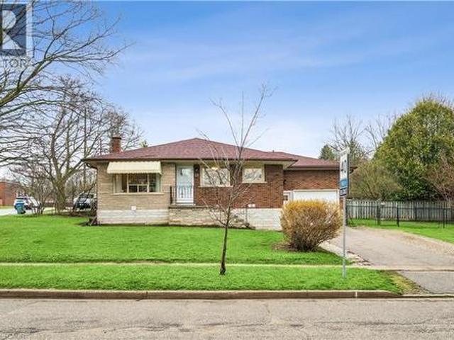 23 Knightswood Boulevard, Guelph, ON, N1E 3W3 house for sale | Listing ID 40830 | Royal LePage