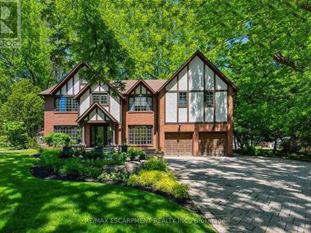 23 Lantern Lane, Hamilton, ON, L9H 6N9 house for sale | Listing ID X13427 | Royal LePage