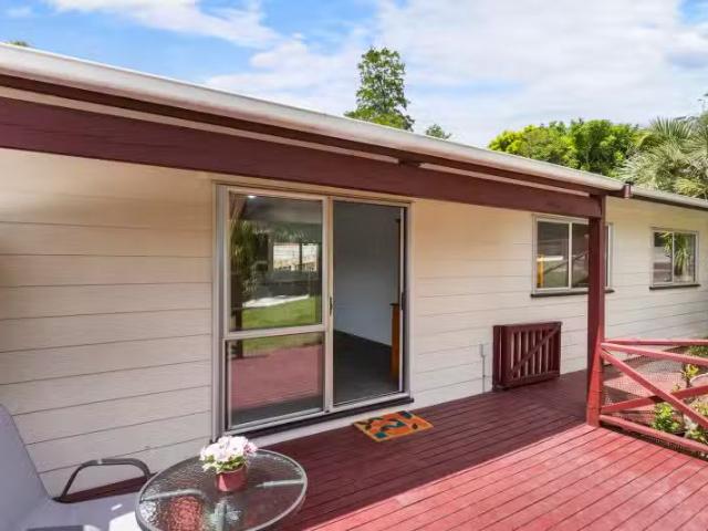 23 Landow Place, Henderson, Waitakere City