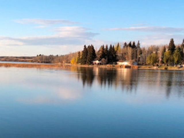 23 Lake Front Acres With Approximately 1000ft Of Lake Frontage