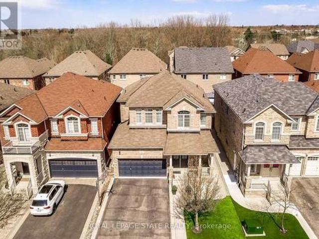 23 Mcknight Avenue, Hamilton, ON, L8B 0R5 house for sale | Listing ID X13457 | Royal LePage