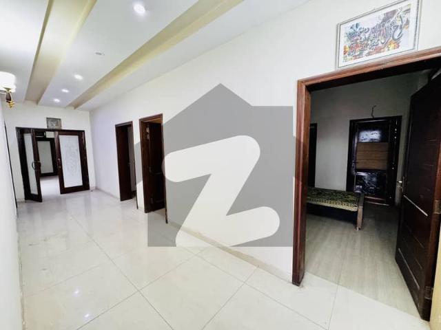 23 Marla Corner Upper Portion For Rent