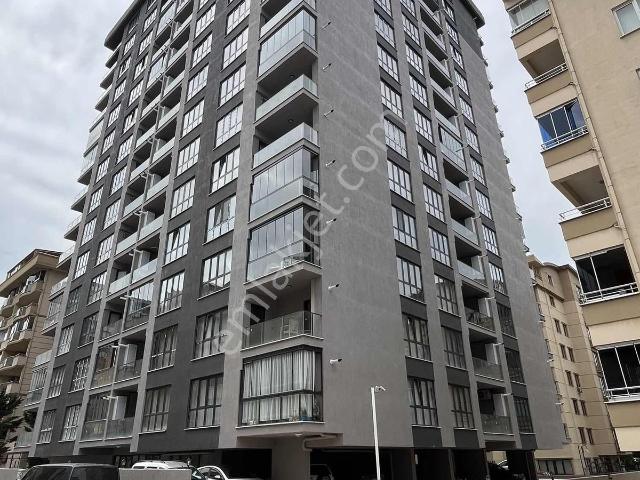 23 Nisan Da Full Eşyalı Önü Açık Kiralık Daire