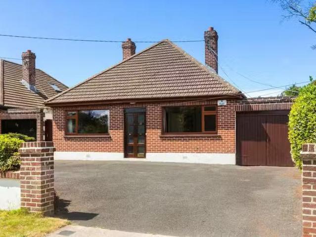 23 Oaktree Road, Stillorgan, Co. Dublin, A94YY51 is for sale