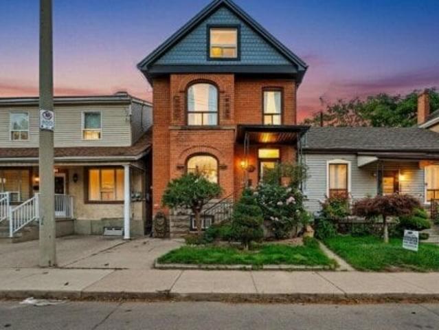 23 Oak Avenue