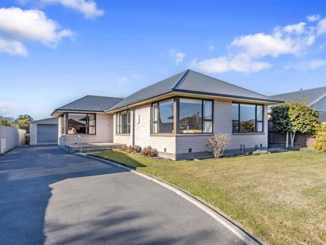 23 Oriana Crescent, Hornby, Christchurch City For Sale