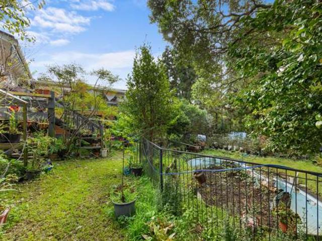 23 Penfold Place, Henderson, Waitakere City