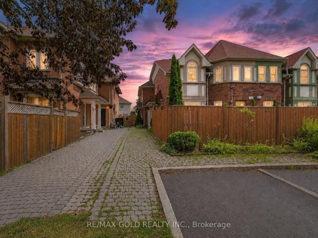 23 Rain Lily Lane, Brampton | 3Beds/3Bath, Townhouse, $670,000 | Condos. Ca