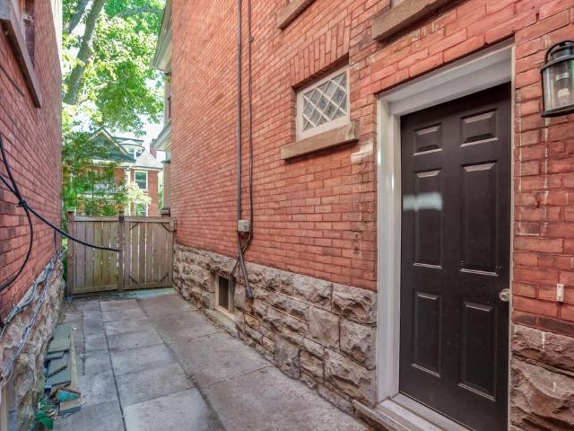 23 Regent