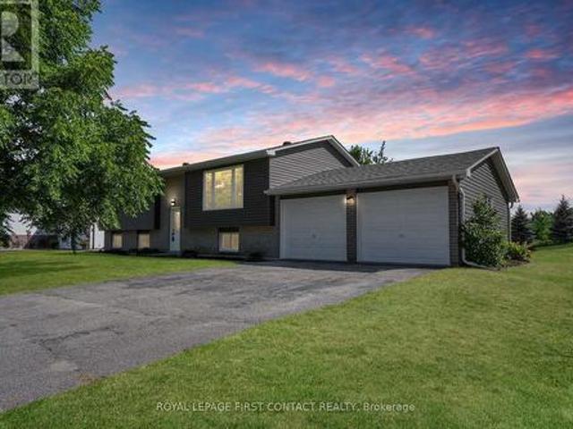 23 Spencer Trail, Oro Medonte, ON, L0L 2L0 house for sale | Listing ID S12304 | Royal LePage
