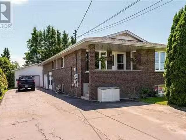 23 St Agnes, Azilda, ON, P0M 1B0 house for sale Listing ID.