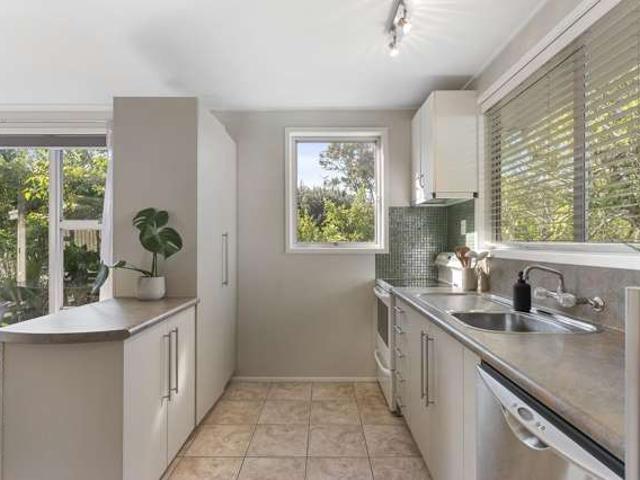 23 St Leonards Road, Kelston, Waitakere City