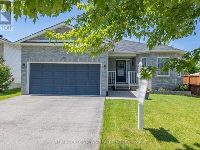 23 Stonemount Crescent, Essa, ON, L0M 1B4 house for sale | Listing ID N12174 | Royal LePage