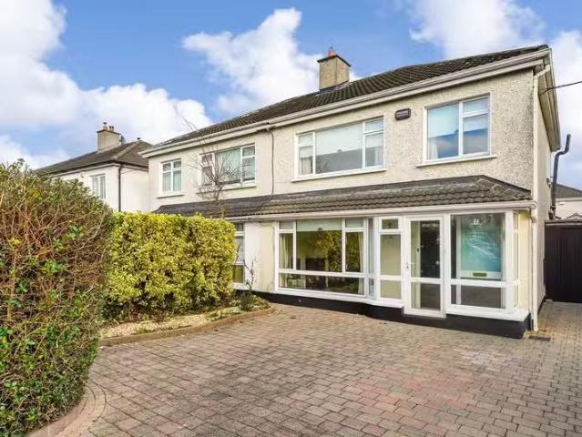 23 Sycamore Drive, Carpenterstown, Carpenterstown, Dublin 15.