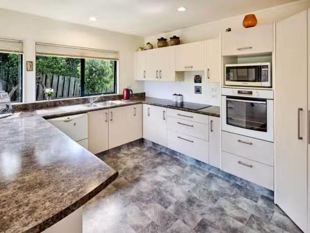 23A Golf Road, Paraparaumu Beach, Kapiti Coast