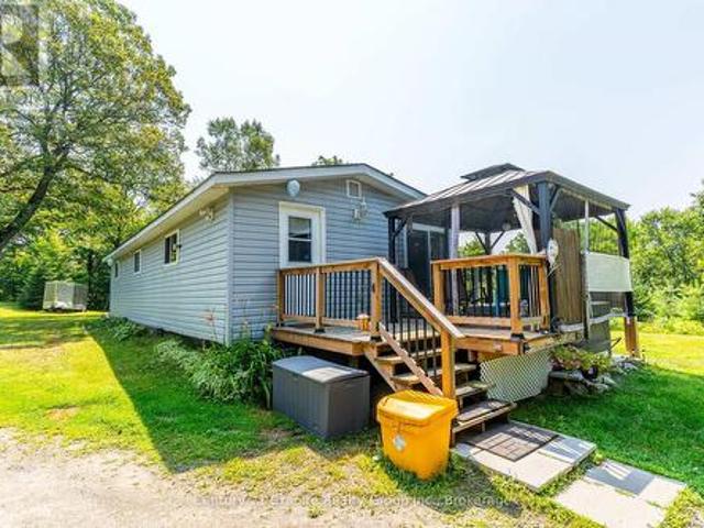 23A East Bear Lake Road, Mcmurrich/Monteith Sprucedale, ON, P0A 1C0 house for sale | Listing ID X12313 | Royal LePage