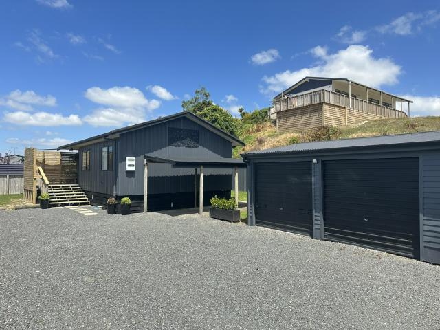 23A King Street, in the city: Waikato, city area: Ngaruawahia, price: 520000, latitude: 37.6583, longitude: 175.1539