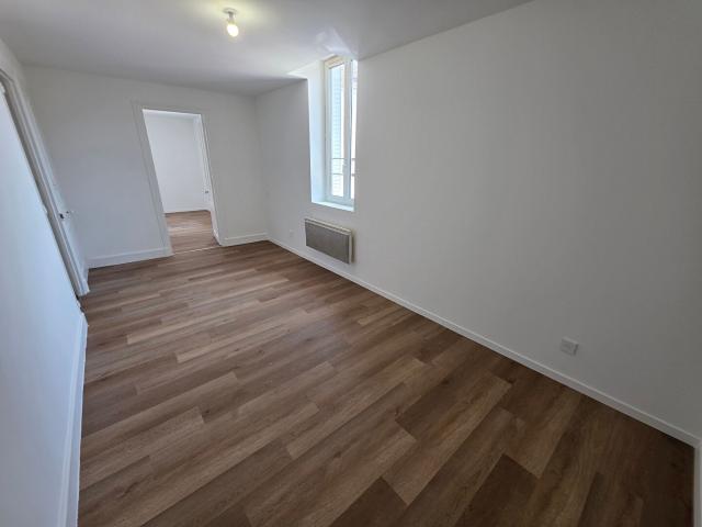 23JG949 Appartement 3 pièce s 65 m2
