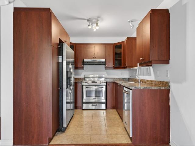 2004 Av. Harvard, Montréal Côte des Neiges, QC H4A