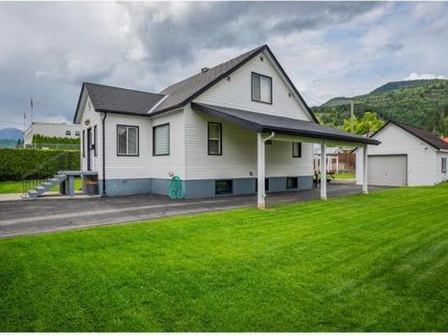 2005 Sixth Avenue, Trail, BC, V1R 3B6 house for sale Listin.