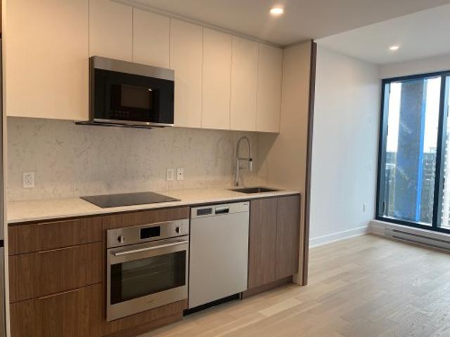 2006 2060 Rue Peel, Montréal Ville Marie, QC, H3A 0J1 lease for lease | Listing ID 14459 | Royal LePage