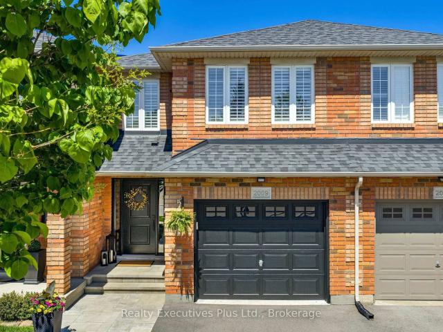 2009 Erika Court, Oakville | For Sale @ $1,149,000 | Condos. Ca