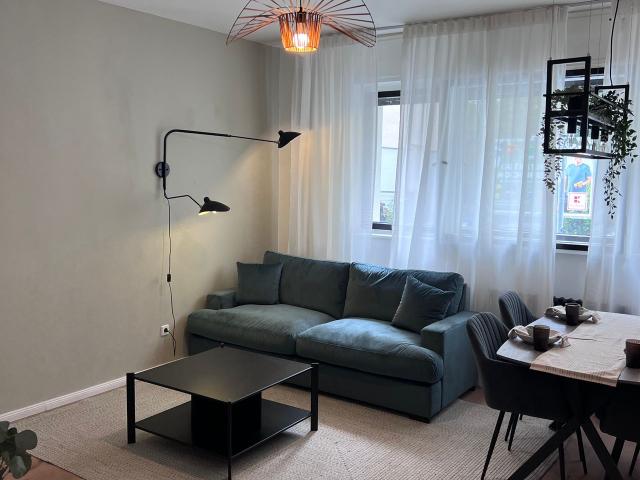 2000 High Class Fully Furnished apartment in the heart of Berlin, Berlin Amsterdam Apartments for Rent