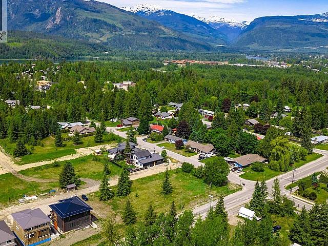 2000 Lanzo Lane Lot# Sl 1 Revelstoke, British Columbia