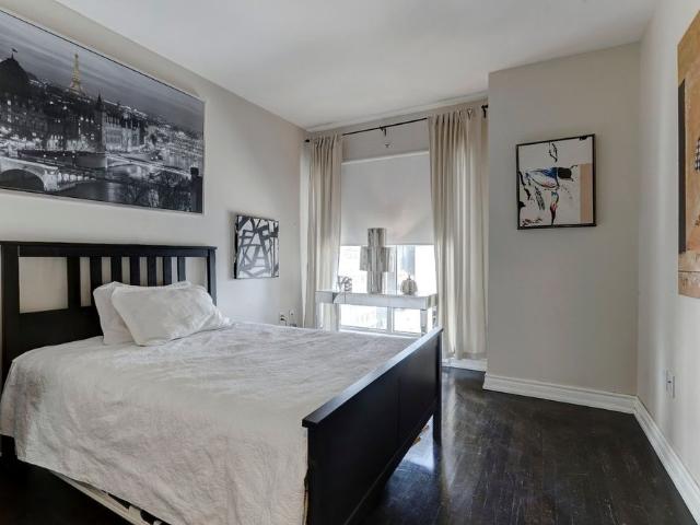 2000 Rue Drummond, Montréal Ville Marie, QC H3G