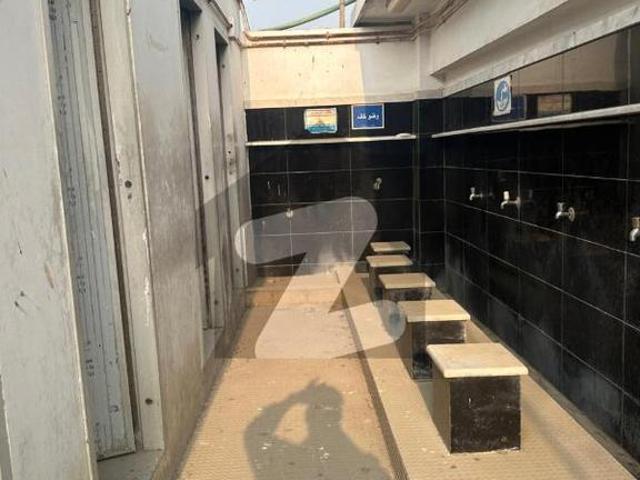 2000 sq yards ground plus 1 for commercial use back side parsa tower ready to move condition pechs