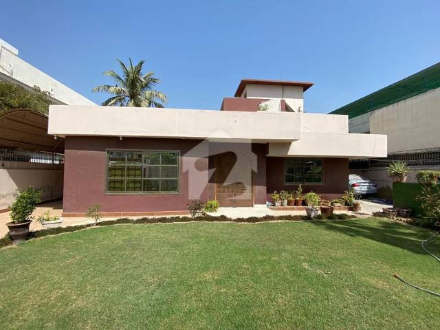 2000 Square Yards Demolish House For Sale
