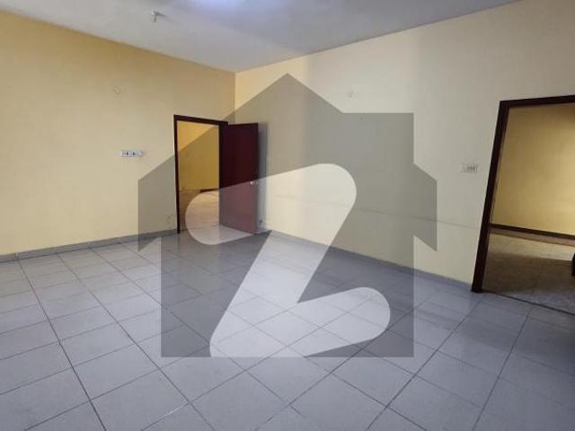 2000 Square Yards House Available In Clifton Block 5 For rent Clifton Block 5