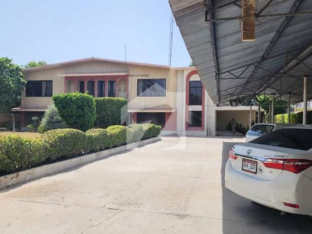 2000 Square Yards House Available In Clifton Block 5 For Rent