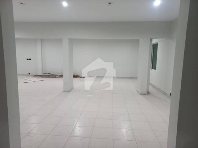 2000 Square Feet Office In Central DHA Phase 4 For rent