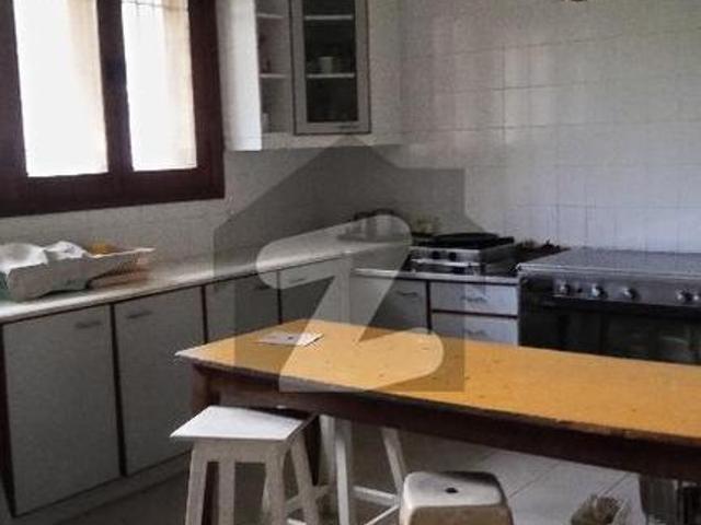 2000 Yards Bungalow Available For Sale Prime Location Clifton Black 7 Clifton Block 7