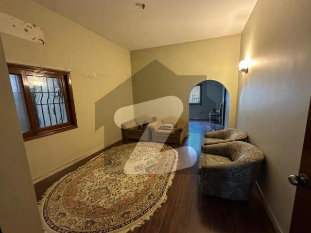 2000 Yards Independent Bungalow Rent For Office, Software House, School, College, University, Hospital, Guest House, Any Commercial Activities Available For Rent At Pechs
