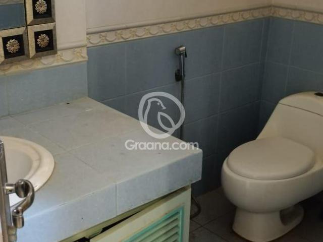 2000 Yd² House for Sale