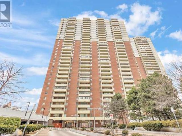 2001 1 Massey Square, Toronto, ON, M4C 5L4 condo for sale | Listing ID E12106 | Royal LePage