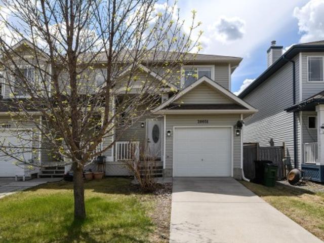 2003 A Avenue, Edmonton, AB, T6M 2W2 house for sale | Listing ID E4489 | Royal LePage