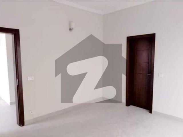 200yard Bangalow In Precint10 avaialable Rent Bahria Town Precinct 10