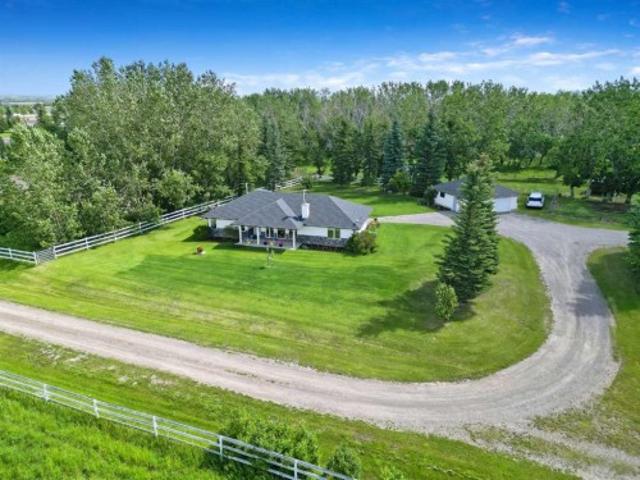 200 32047 Avenue East, Rural Foothills County, AB, T1S 4N7 Luxury House for sale | Listing ID A2327 | Royal LePage Carriage Trade Luxury Properties