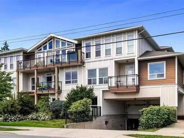 200 938 Dunford Ave, Langford, BC, V9B 0M2 Single Family Pro.