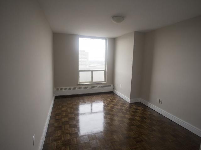 200 Gateway Blvd 1 Bedroom Apartment for Rent at 200 Gateway Blvd, Toronto, ON M3C 1B5 Flemingdon Park