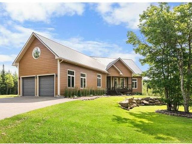 200 Du Portage, Memramcook, NB, E4K 3Y3 house for sale | Listing ID NB111445 | Royal LePage