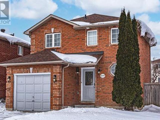 200 Dunsmore Lane, Barrie, ON, L4M 6Z8 house for sale | Listing ID S11989 | Royal LePage
