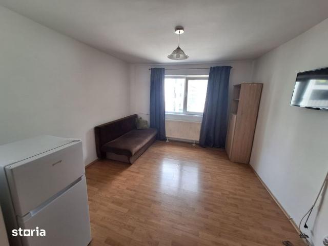 200 euro! Garsoniera Et 2 Zona Aradului OMV
