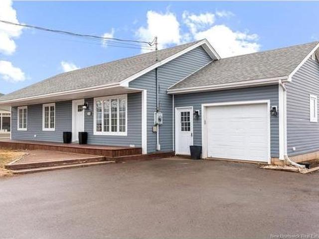 200 Irving Blvd, Bouctouche, NB, E4S 3L7 house for sale | Listing ID NB140224 | Royal LePage