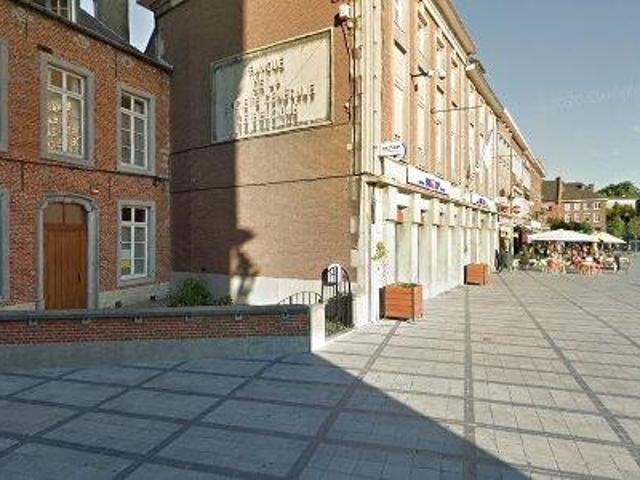 200 m2 apartment for rent in Nijvel