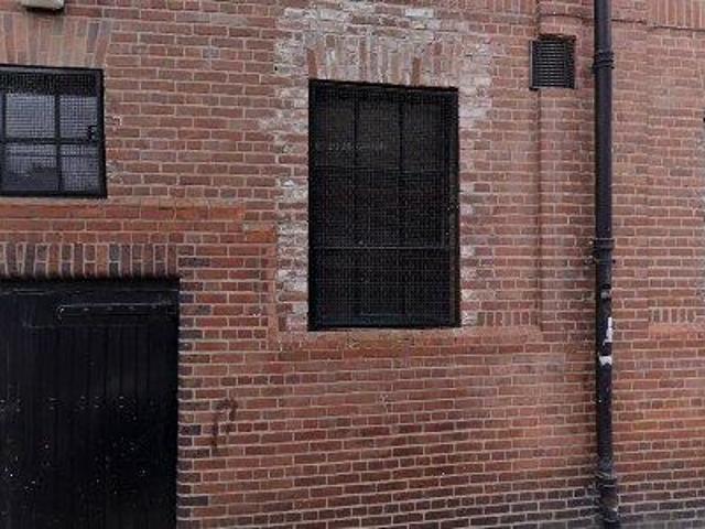 200 m2 office space for rent in Dublin 8