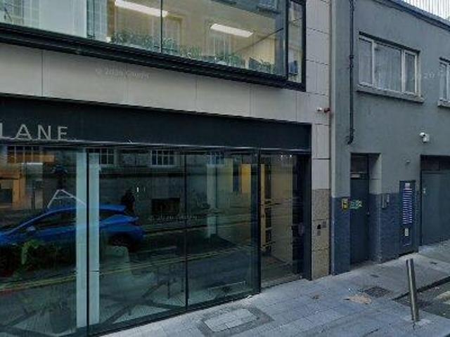 200 m2 office space for sale in Dublin 2